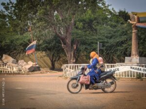 Straßenszene in Burkina Faso – Foto: Christian Witt
